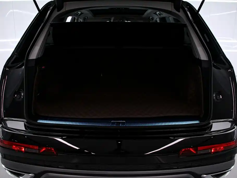 Audi Q7 — миниатюра 18
