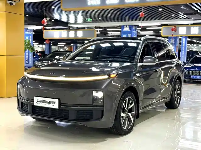 IDEAL CAR IDEAL L8 2023