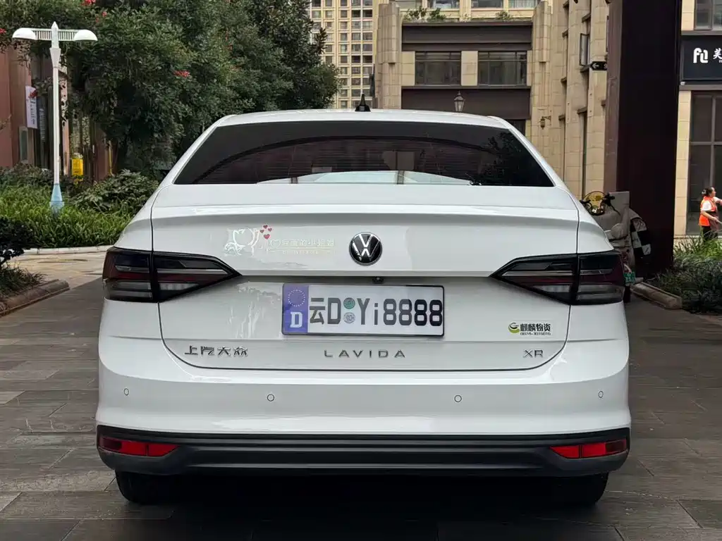 Volkswagen Lavida — миниатюра 8
