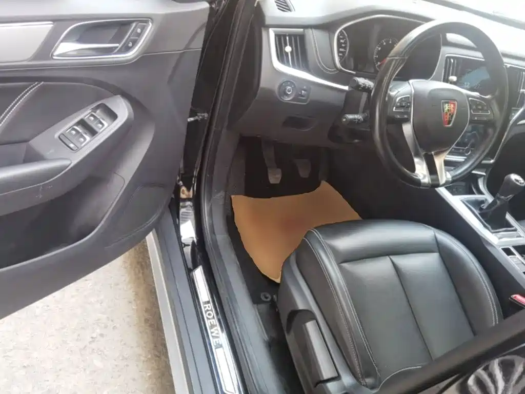Roewe RX5 — миниатюра 16