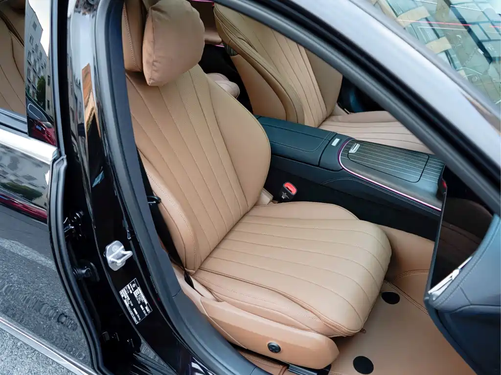Mercedes-Benz E-Class — миниатюра 16
