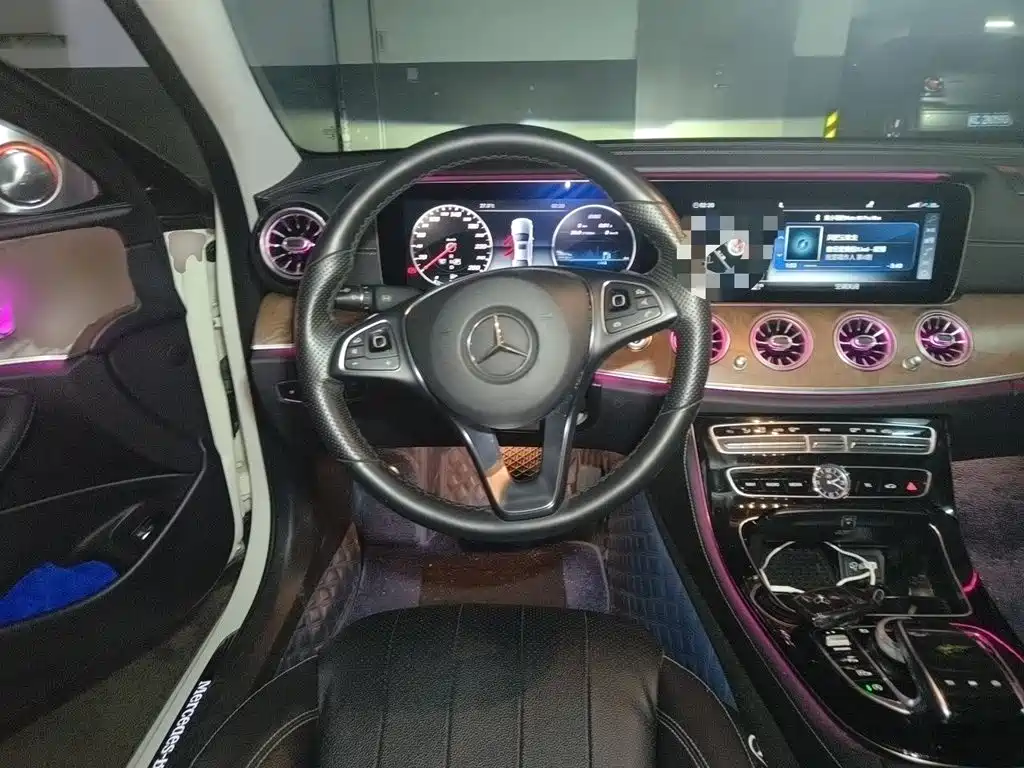 Mercedes-Benz E-Class — миниатюра 3