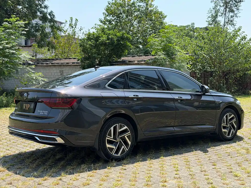 Volkswagen Sagitar — миниатюра 4