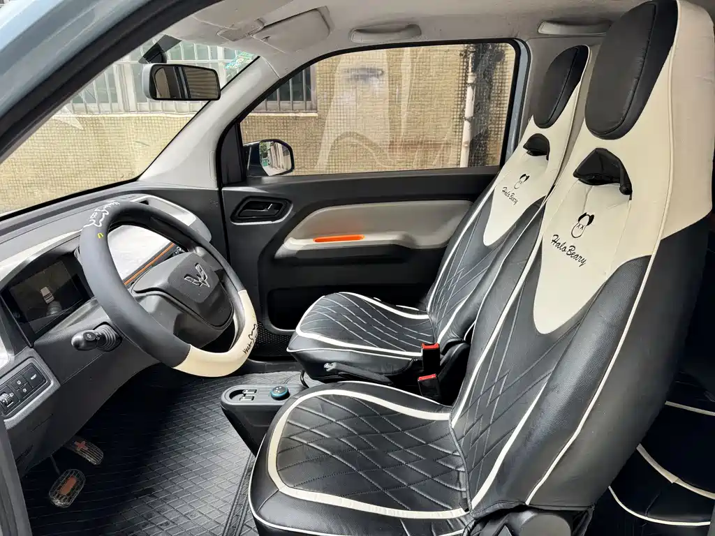 Wuling MINIEV — миниатюра 4