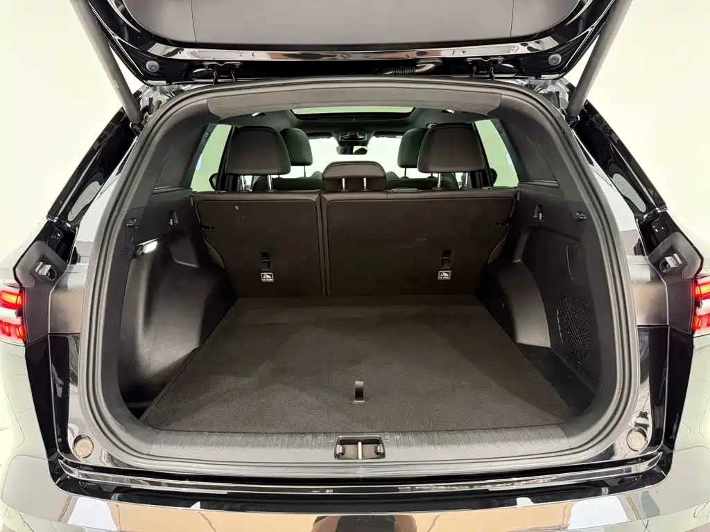 Geely Xingyue L — миниатюра 30