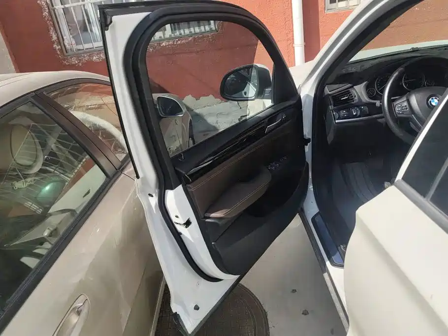 BMW X3 (Import) — миниатюра 7