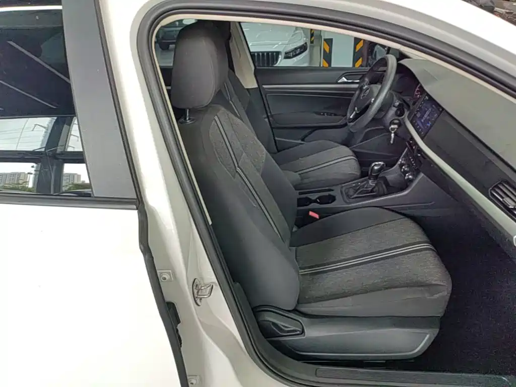Volkswagen Lavida — миниатюра 25
