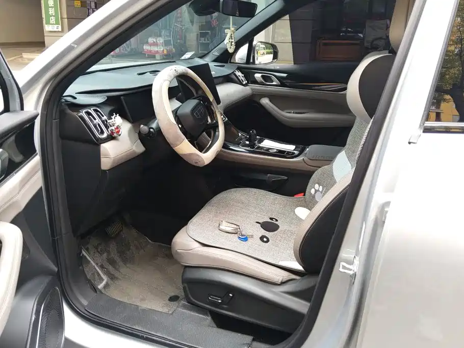 Geely Boyue L — миниатюра 9