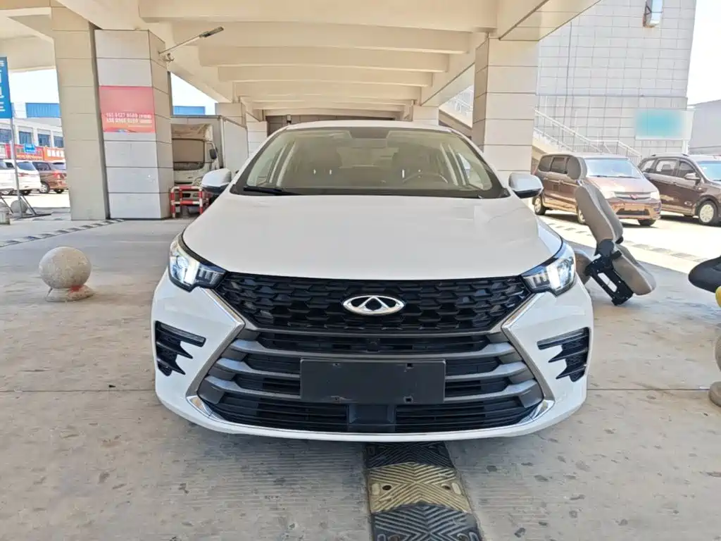 Chery Arrizo 5 PLUS — миниатюра 3