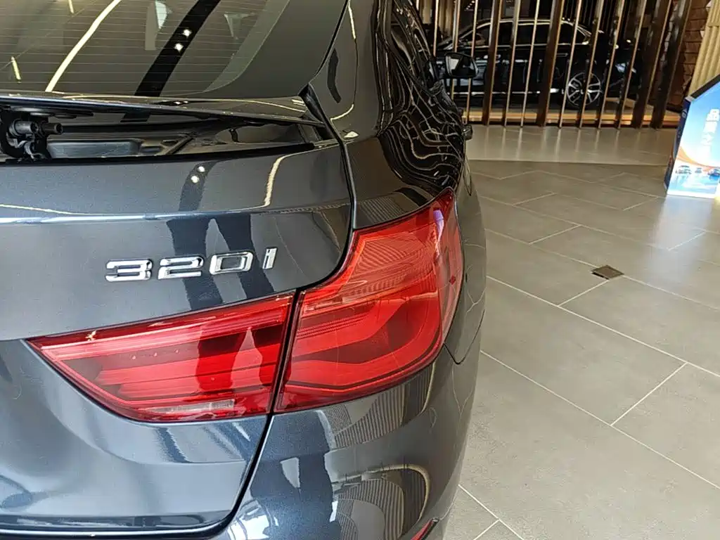 BMW 3 Series GT — миниатюра 8