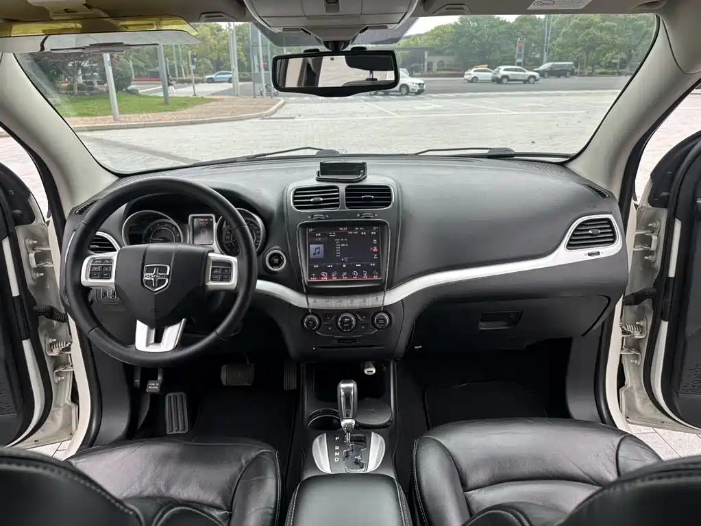 Dodge Journey — миниатюра 19