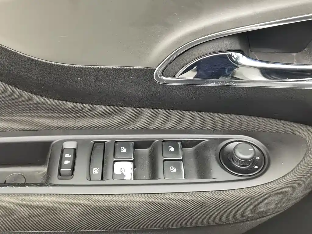 Buick Encore — миниатюра 9