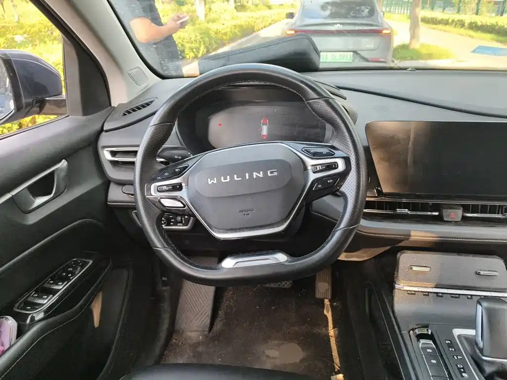 Wuling Victory — миниатюра 7