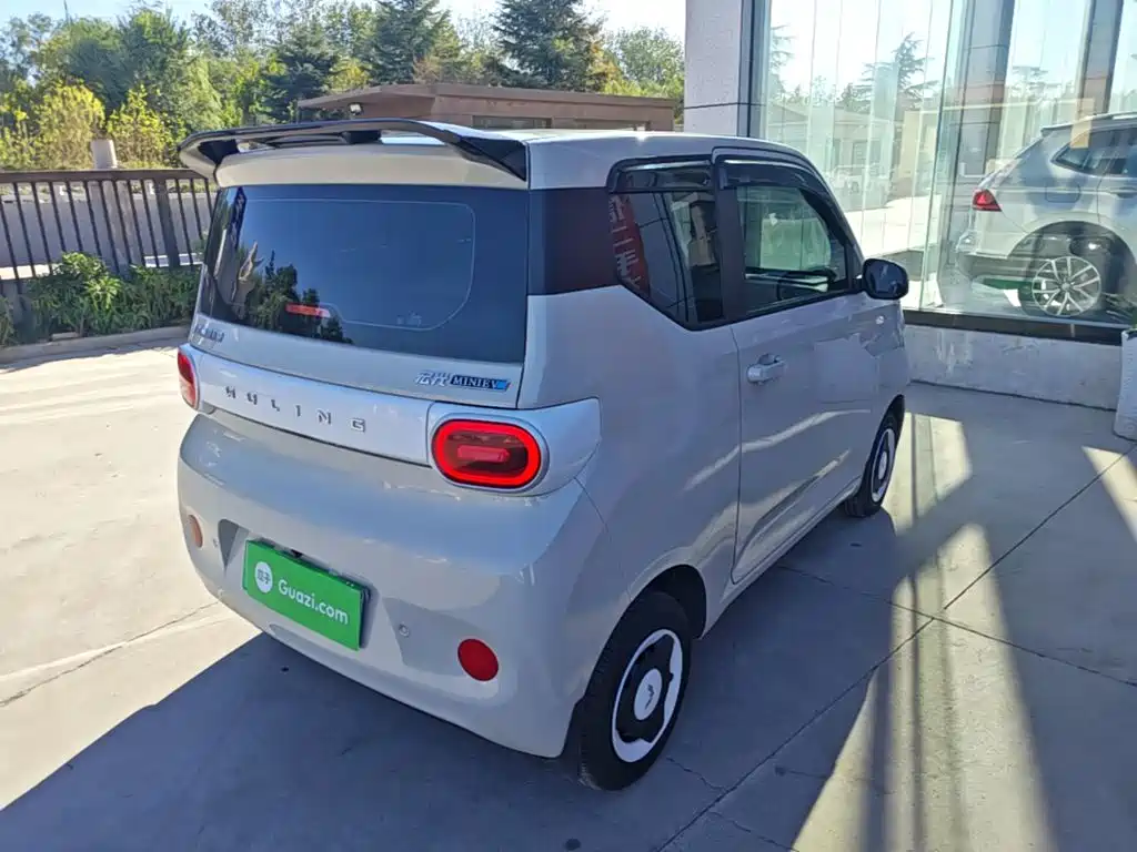 Wuling MINIEV — миниатюра 7