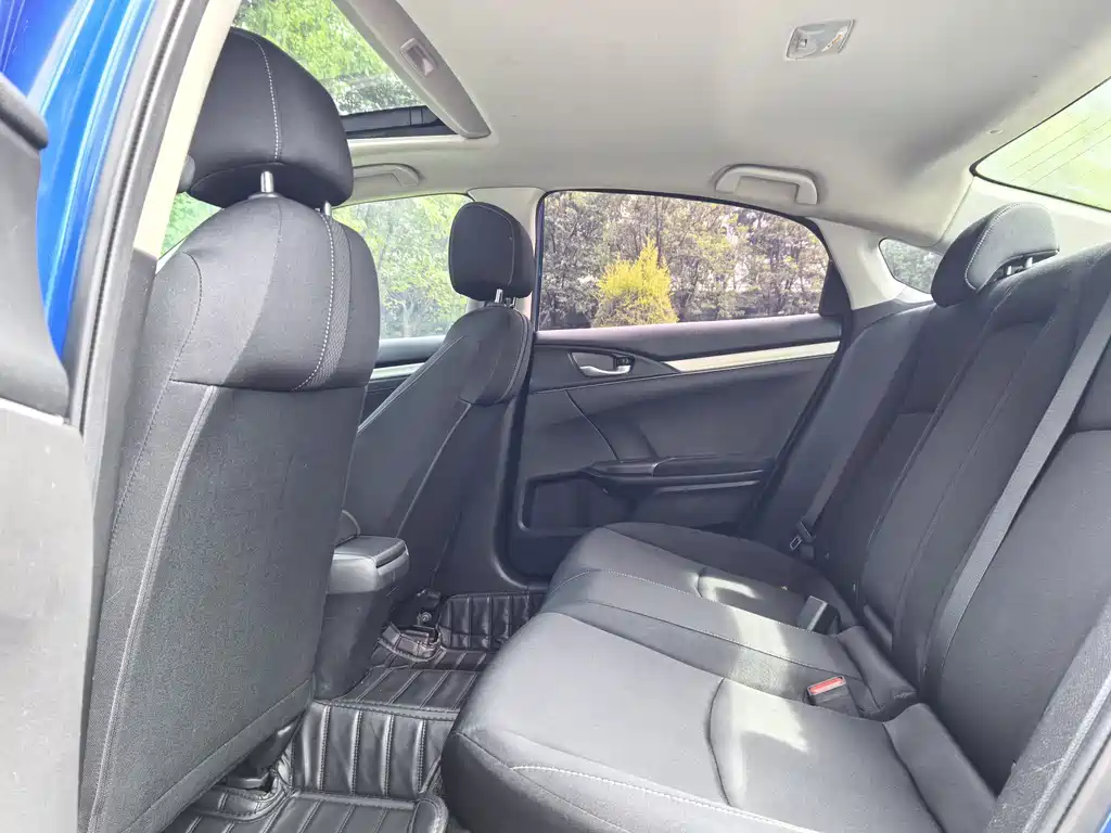 Honda Civic — миниатюра 16