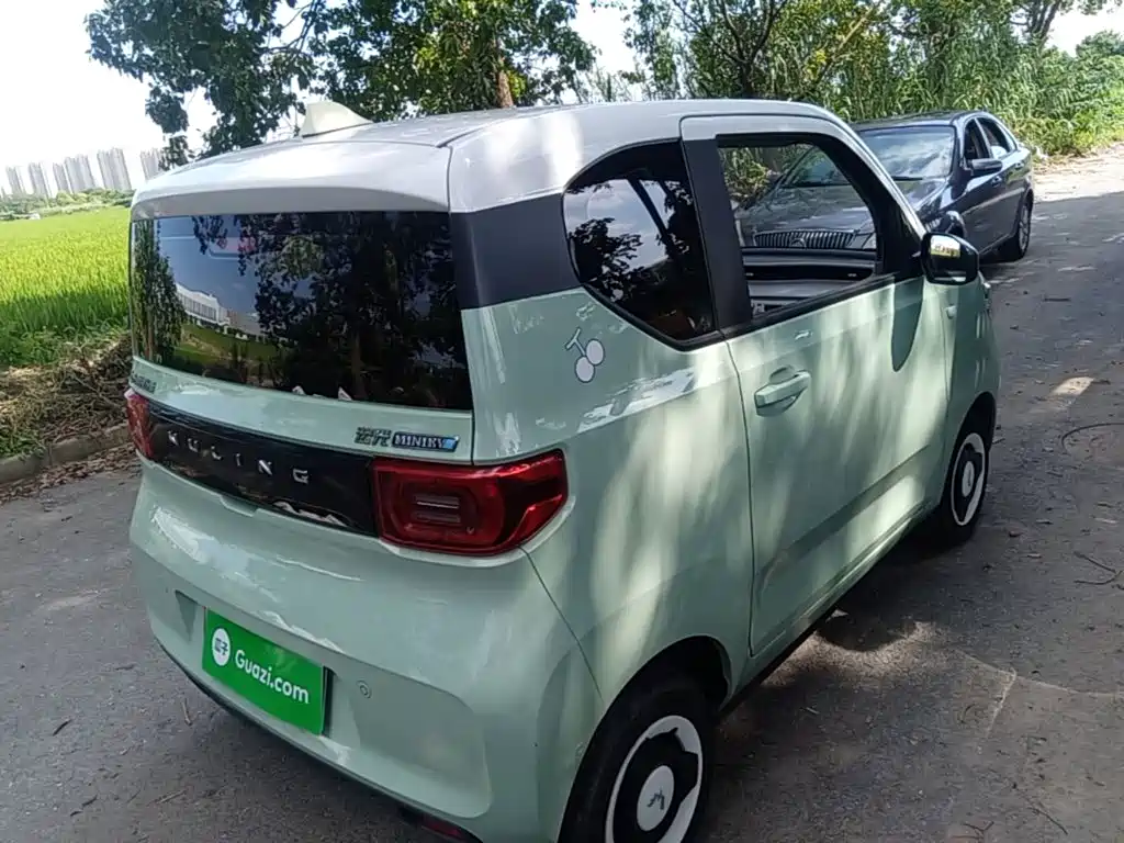 Wuling MINIEV — миниатюра 7