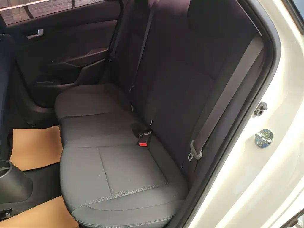 Hyundai Verna — миниатюра 17