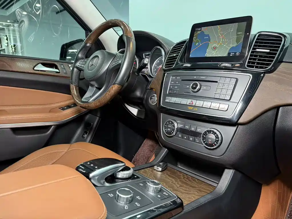 Mercedes-Benz GLS GLS 500 4MATIC, фото 12