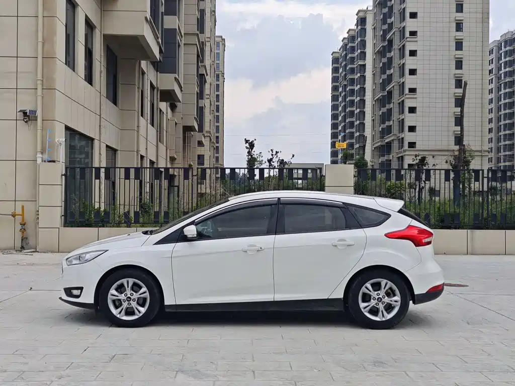 Ford Focus — миниатюра 4