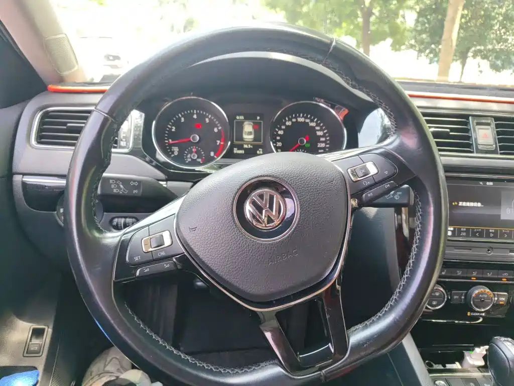 Volkswagen Sagitar — миниатюра 3