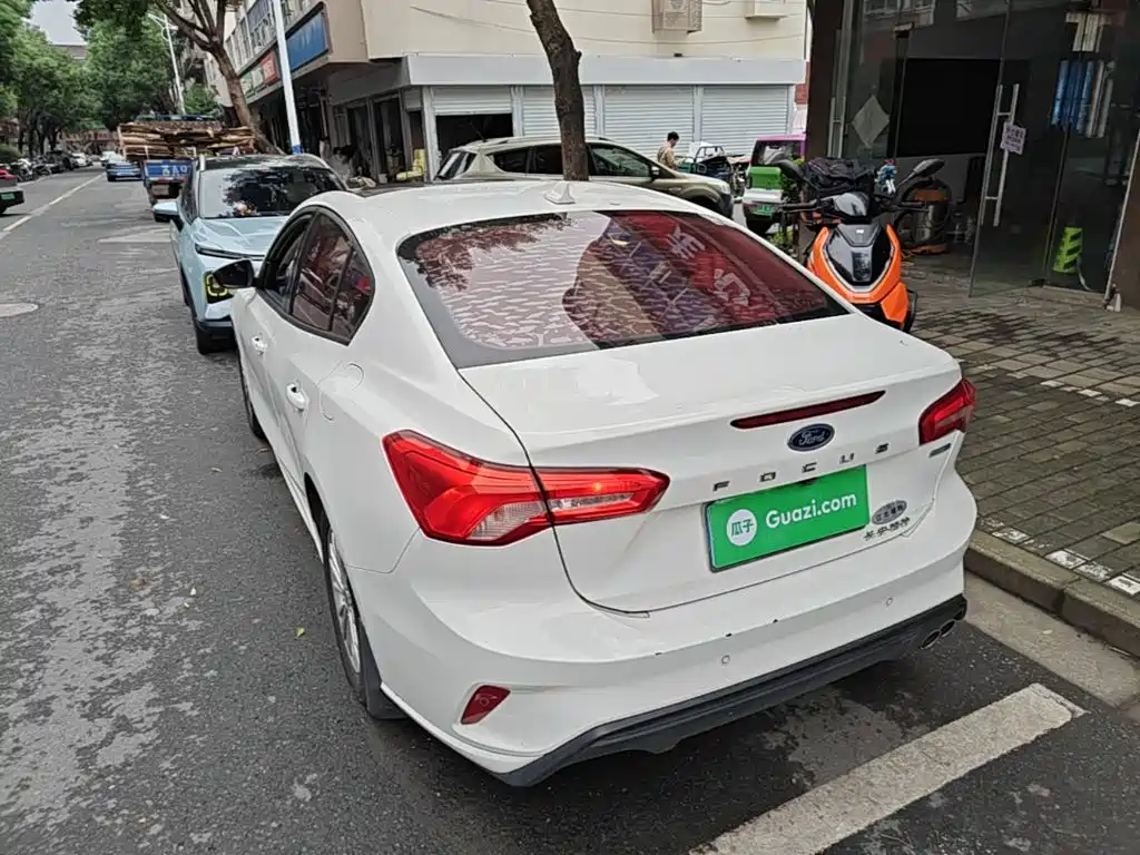 Ford Focus — миниатюра 5