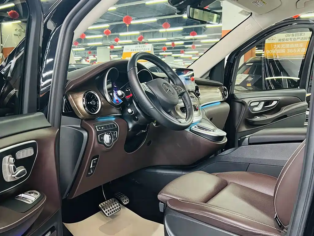 MERCEDES-BENZ V CLASS