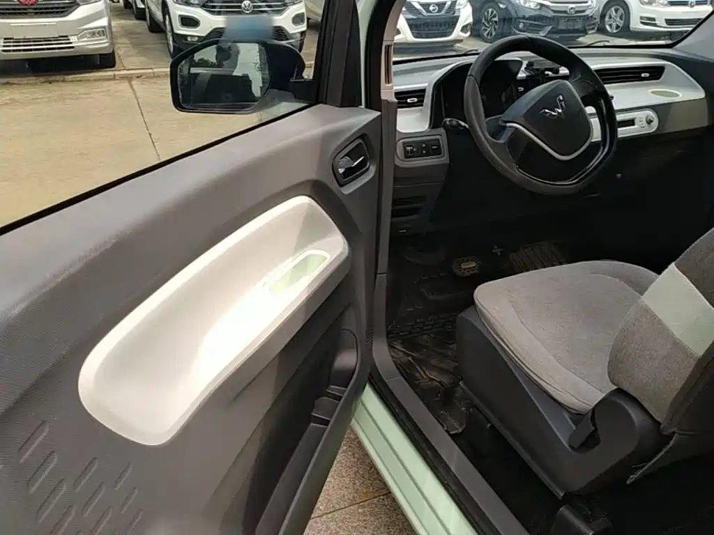 Wuling MINIEV — миниатюра 16