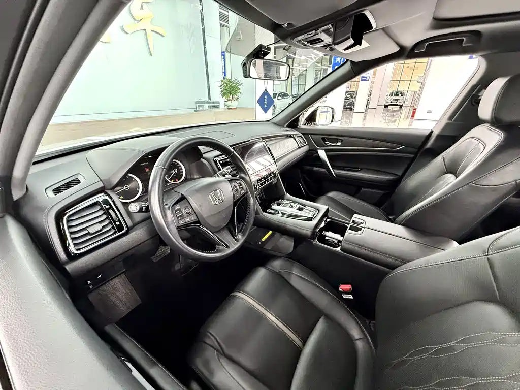 Honda UR-V — миниатюра 6