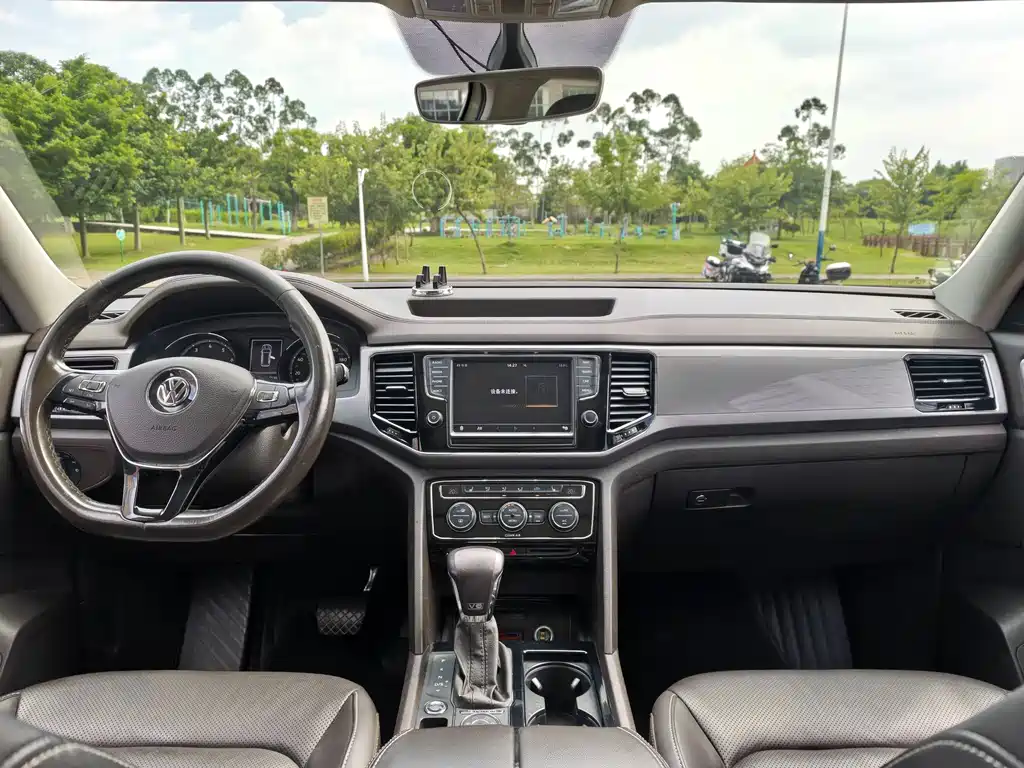 Volkswagen Teramont — миниатюра 4