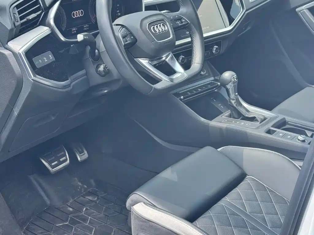 Audi Q3 — миниатюра 4