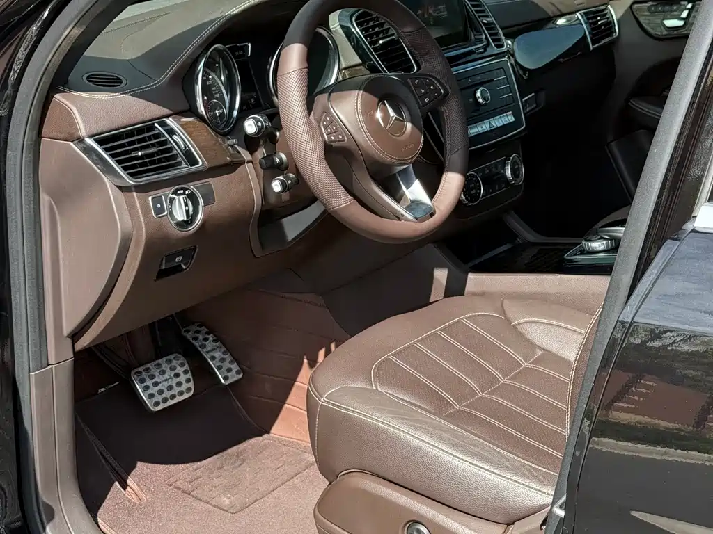Mercedes-Benz GLS — миниатюра 5