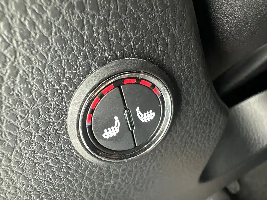 Toyota Yaris L — миниатюра 12