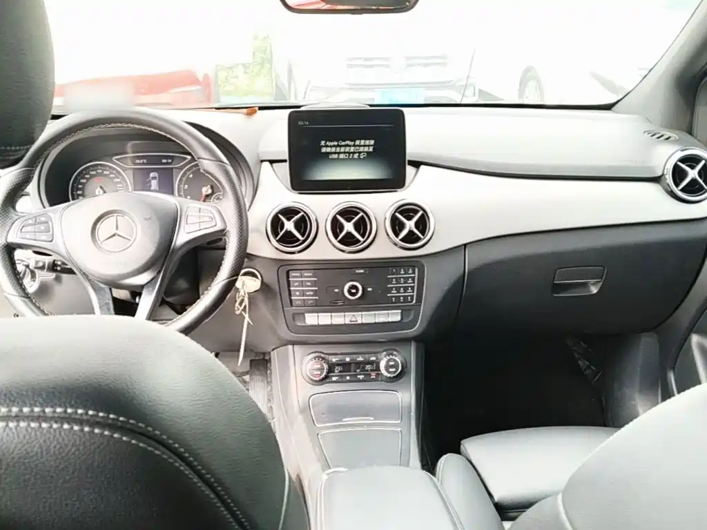 Mercedes-Benz B-Class — миниатюра 10