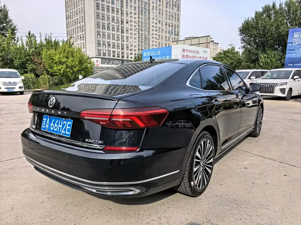 Volkswagen Passat — миниатюра 10