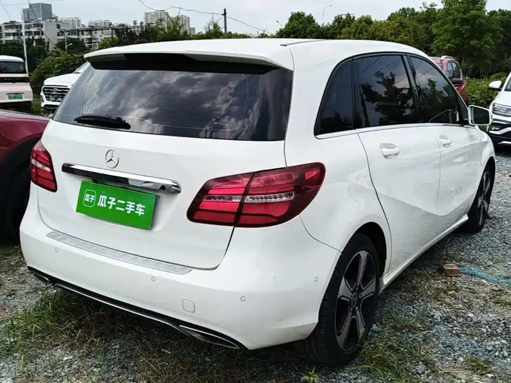 Mercedes-Benz B-Class — миниатюра 7