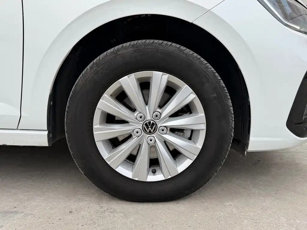 Volkswagen Lavida — миниатюра 18