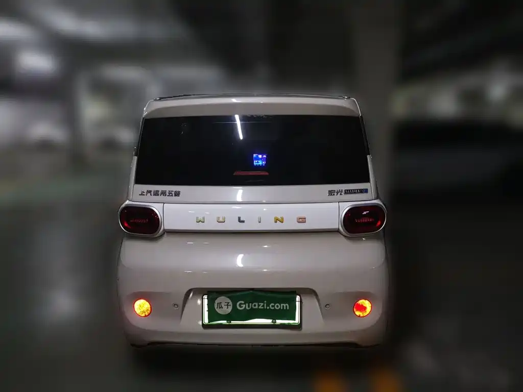 Wuling MINIEV — миниатюра 5