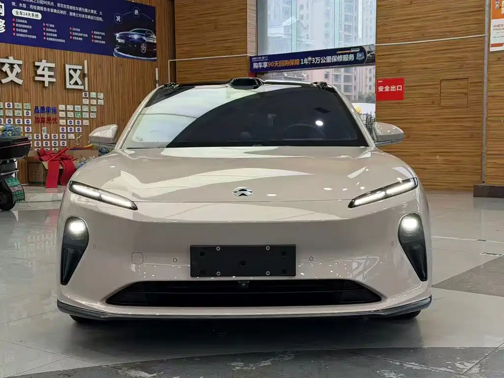 NIO ET5T