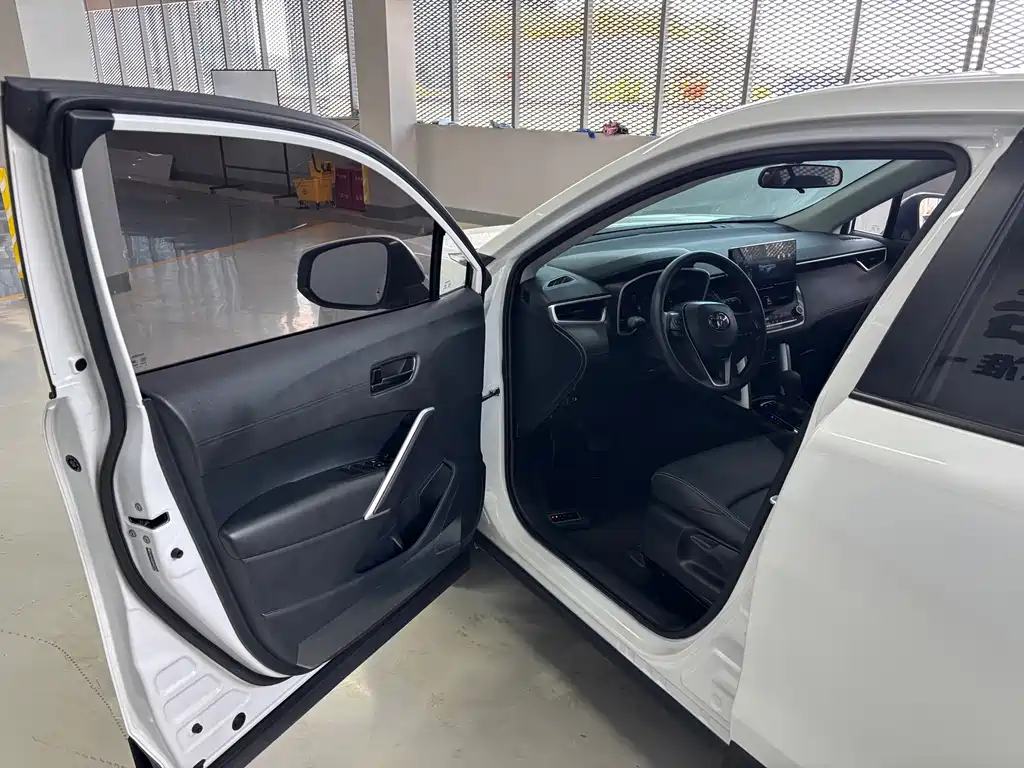 Toyota Frontlander — миниатюра 10