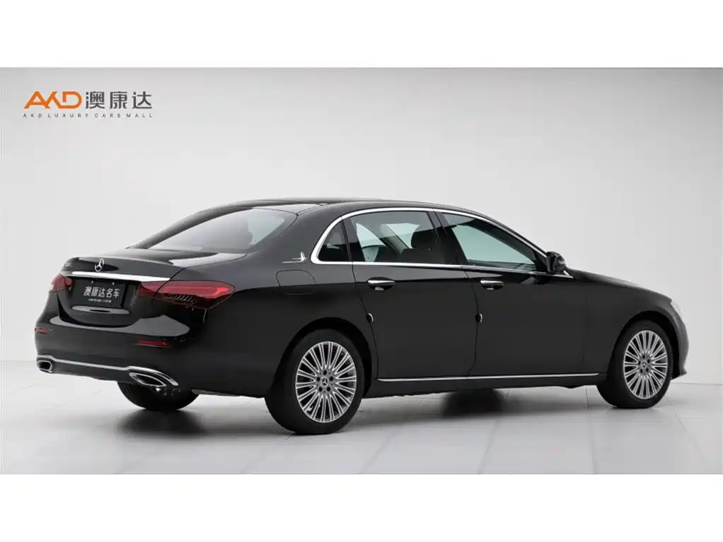 Mercedes-Benz E-Class — миниатюра 3
