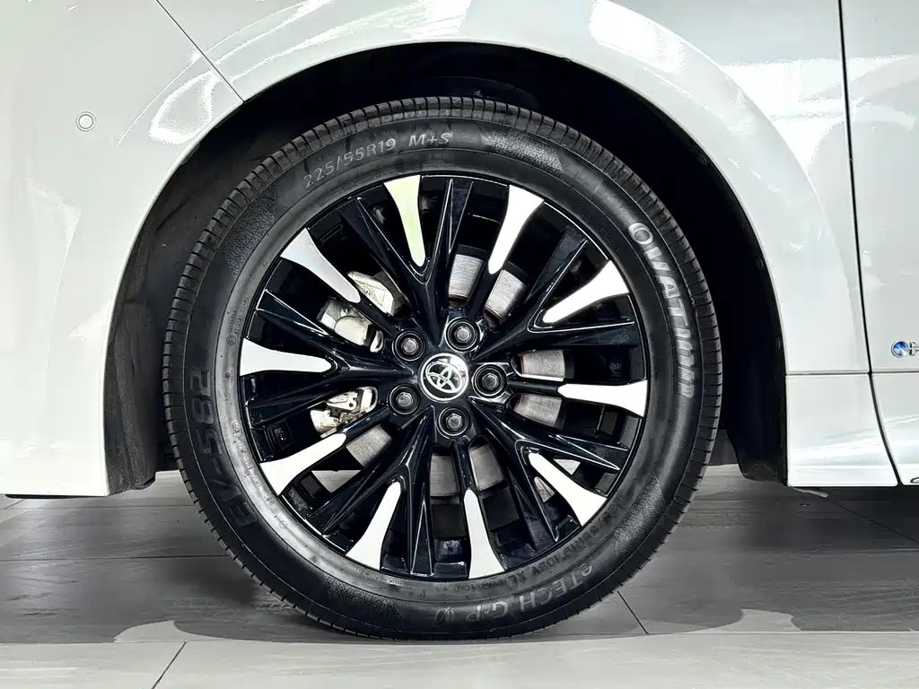 Toyota Alphard 2024 2.5L Premium
