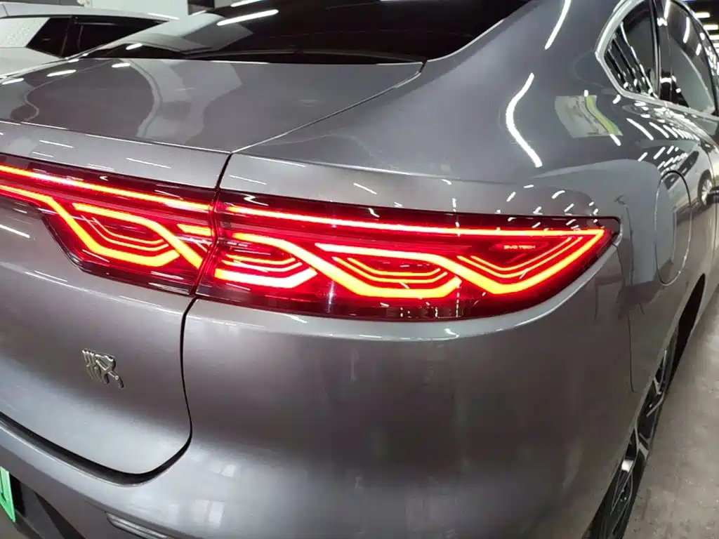 BYD Han — миниатюра 8