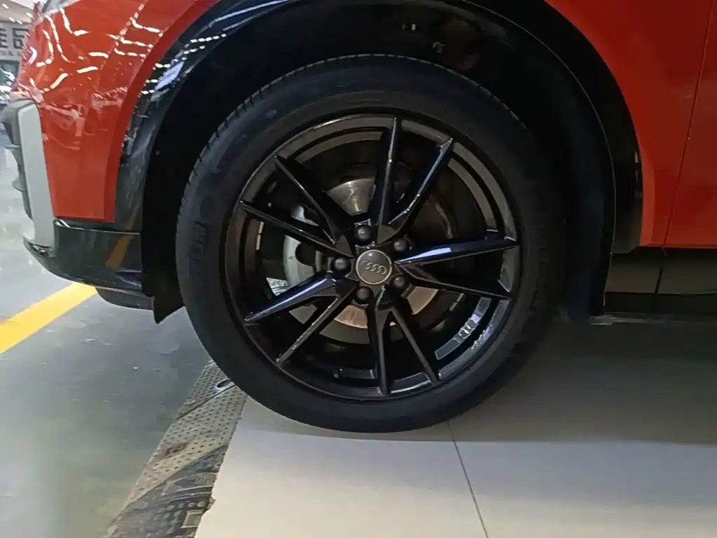 Audi Q2L — миниатюра 23
