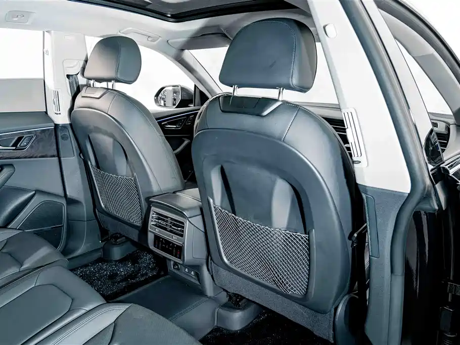 Audi Q8 — миниатюра 22
