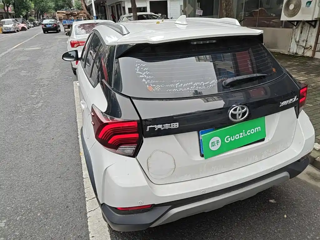 Toyota Yaris L — миниатюра 5