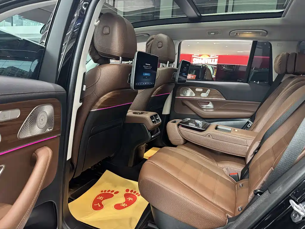 Mercedes-Benz GLS — миниатюра 13