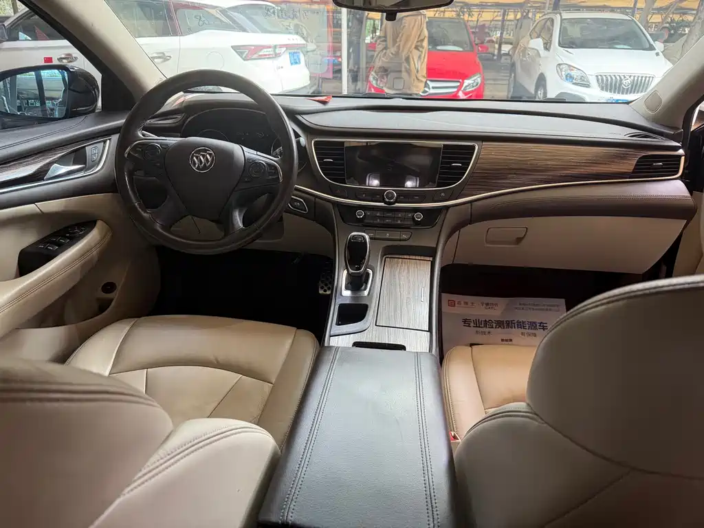 Buick LaCrosse — миниатюра 6
