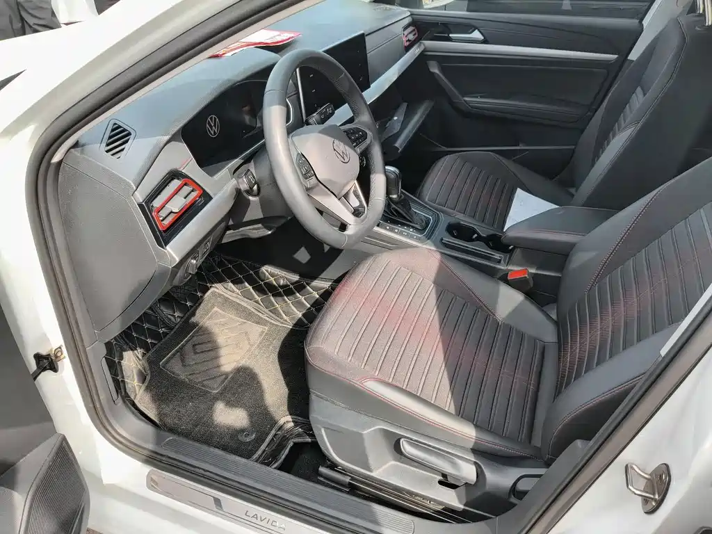 Volkswagen Lavida — миниатюра 7