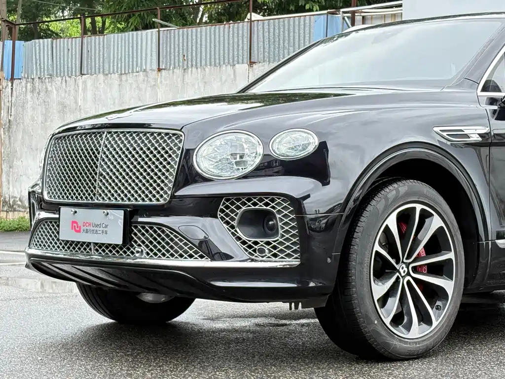 Bentley Bentayga — миниатюра 22