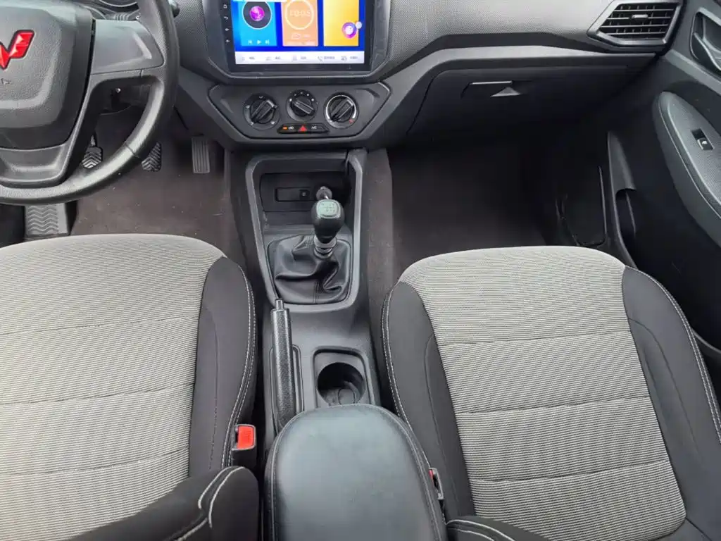 Wuling Hongguang — миниатюра 14